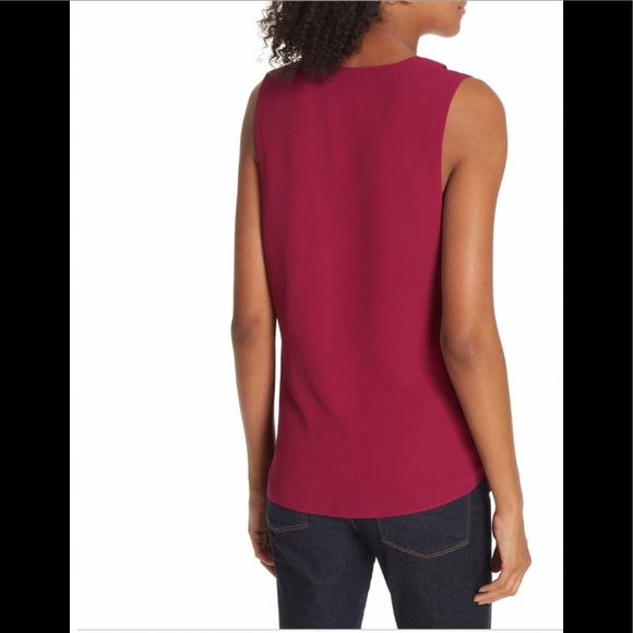 Cinq a Sept Abby V-Neck Twist Front Top - Picture 5 of 8